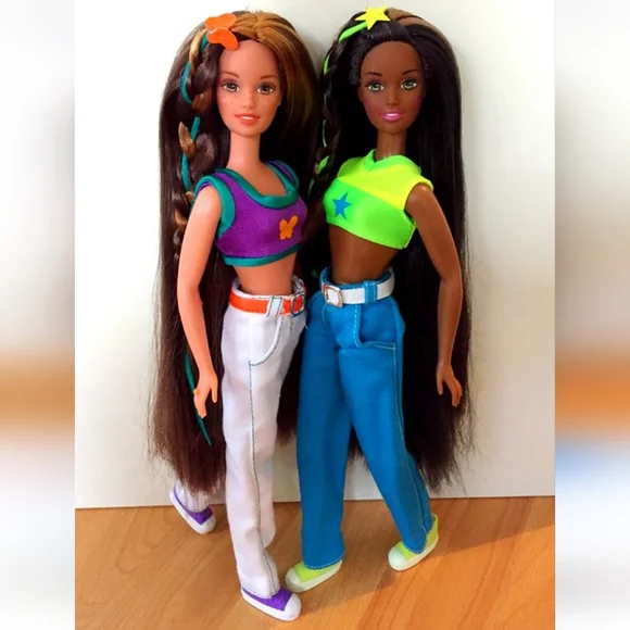 1996 Barbie Teen Courtney Brunette & Freckled Doll - Picture 6 of 8